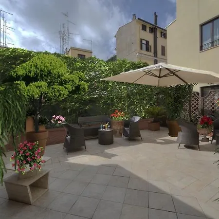 מלון Dipendenza Galileo 3*